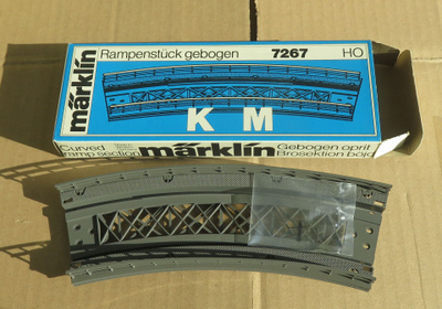 Märklin kaareva ramppiosa