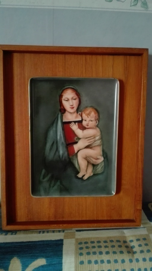 HIENO KERAMIIKKATAULU, MARIA JA JEESUSLAPSI