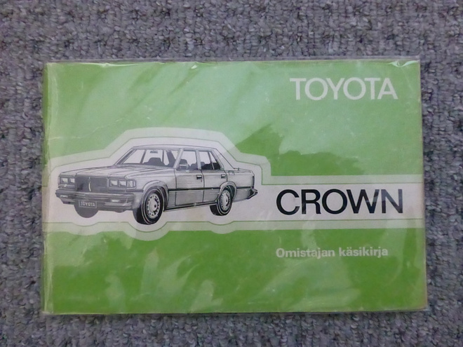 Toyota Crown omistajan käsikirja