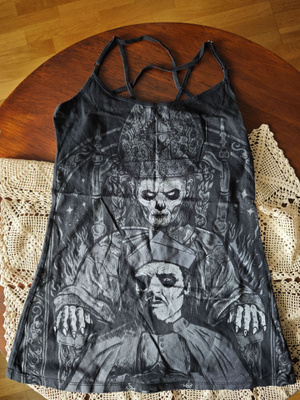 Ghost toppi pentagram naruselkä M