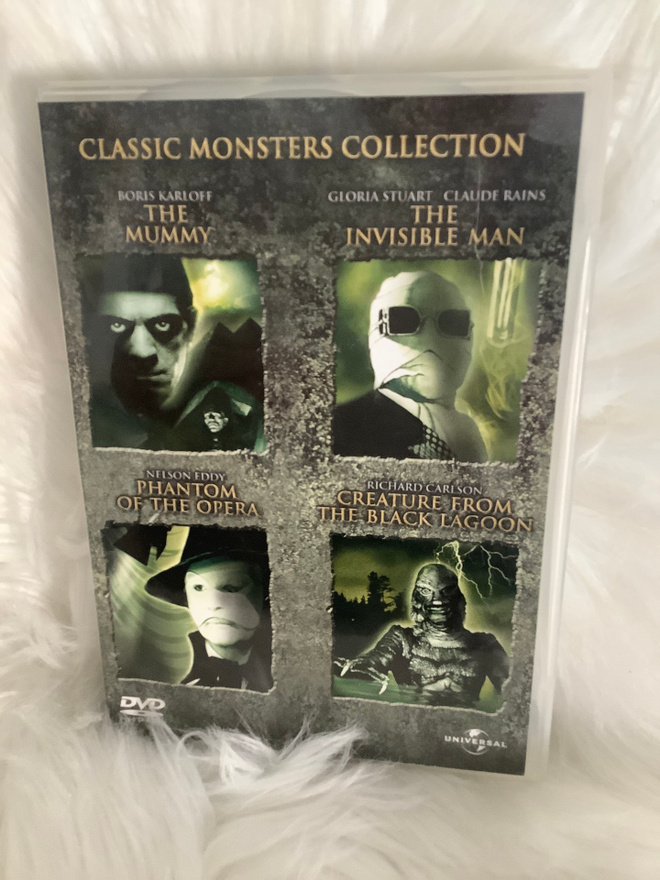 CLASSIC MONSTERS COLLECTION  (4 DVD BOX)