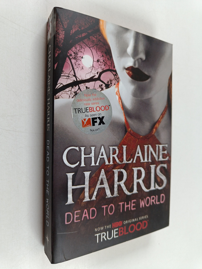 Charlaine Harris : Dead to the World