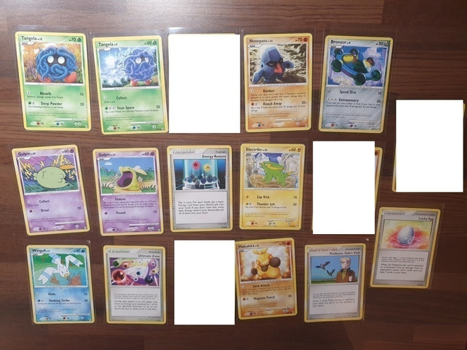 Pokemon Arceus sarjan kortteja yksittäin myynnissä