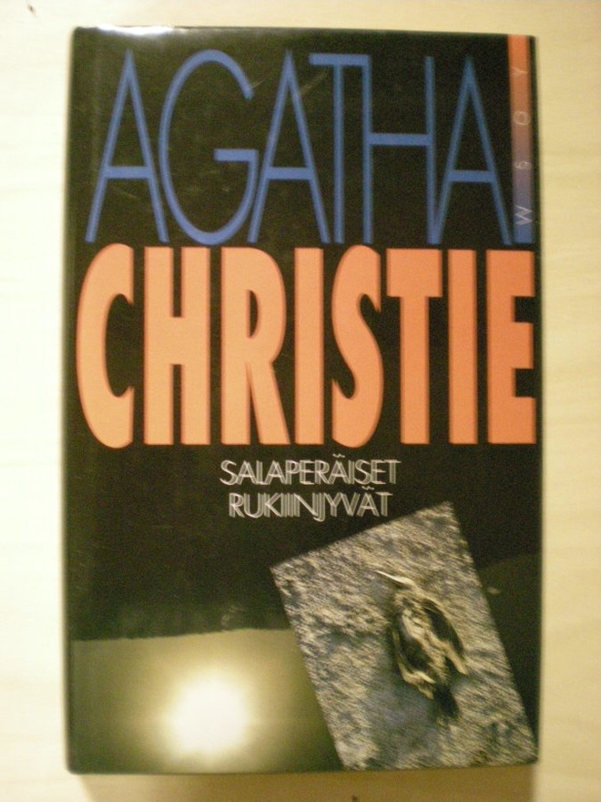 Agatha Christie: Salaperäiset rukiinjyvät