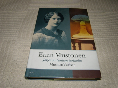 Enni Mustonen Mustasukkaiset