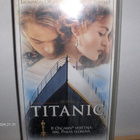 TITANIC VHS. LÖYTYYKÖ EDES 100E? - pikkukuva 1