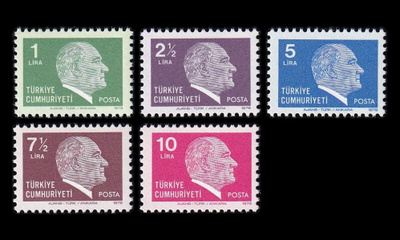 Turkki 2480-4 ** Käyttösarja Atatürk (1979)