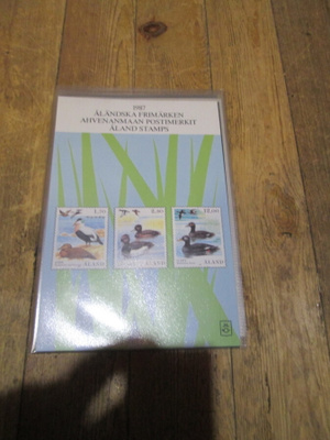 AHVENANMAA VUOSILAJITELMA 1987  postituore