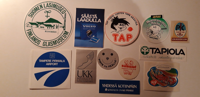 Paljon tarroja eli 12 kpl retro tarroja