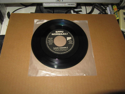 Eppu Normaali 7" Lensin matalalla v.1991