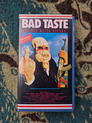 Bad Taste (1987) VHS Finnkino