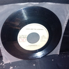 7"single Leevi and the Leavings : Elämänmeno ( SIS POSTIKULU - pikkukuva 1