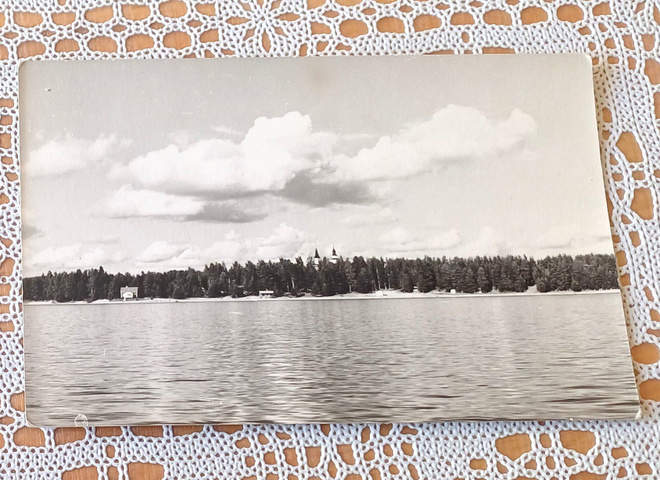 Vanha, uudenveroinen maisemakortti