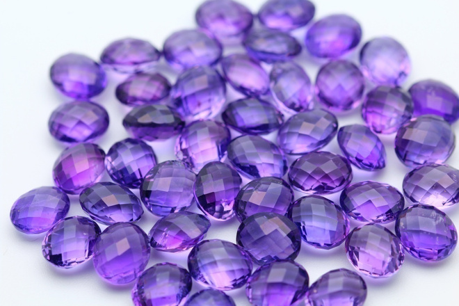 Ametisti lajitelma 2.00ct - 2.25ct, hieno väri
