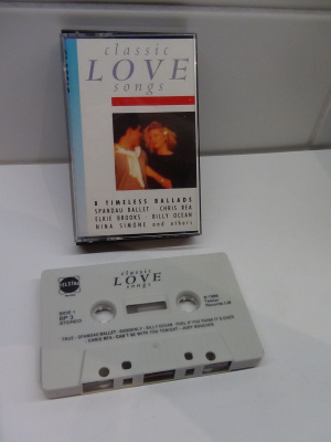 LOVE  SONGS : CRIS REA ,SPANDAU BALLET, JIM DIAMONE ...