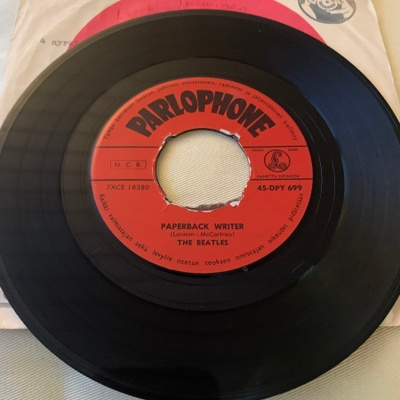 THE BEATLES: Paperback Writer * Rain * FIN 1966