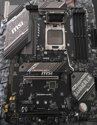MSI B650 GAMING PLUS WIFI – AM5 / B650 / DDR5 / WiFi / ATX