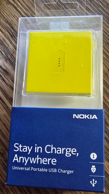 Nokia DC-18 portable charger, avaamaton pakkaus, keltainen