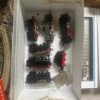 Märklin H0 – 6 veturia, 30 vaunua, ohjekirja, jättirata ja m - pikkukuva 1