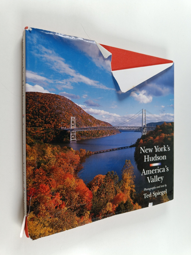 Ted Spiegel : New York's Hudson - America's Valley