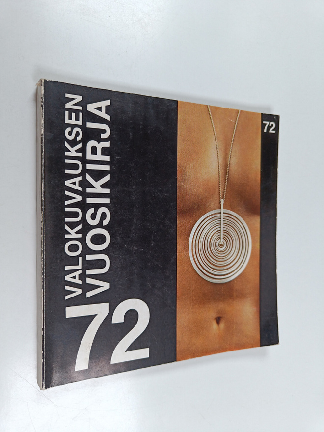 Kyösti (toim.) Salojärvi : Valokuvauksen vuosikirja 1972