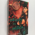 Emma Jane Holloway : A Study in Silks - pikkukuva 1