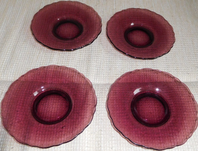 Violetti lasilautanen 4kpl
