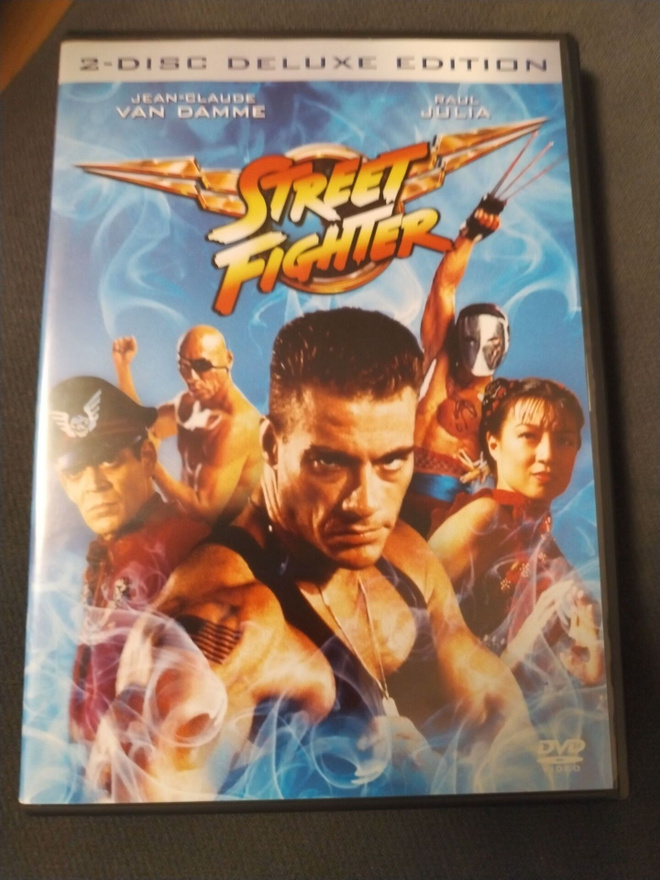 Street fighter 2-disc deluxe Edition suomijulkaisu