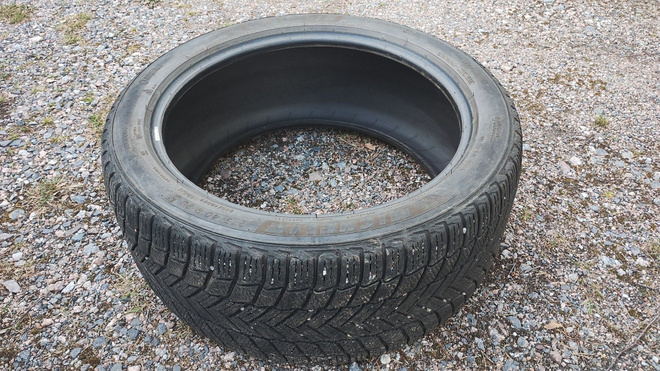 Kitkarengas 275/40r20 m+s, 1 kpl