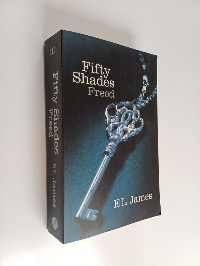 E. L. James : Fifty Shades Freed
