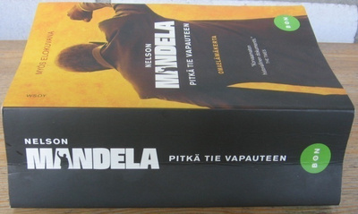 Nelson Mandela: Pitkä tie vapauteen. Wsoy 2014. 902 s.