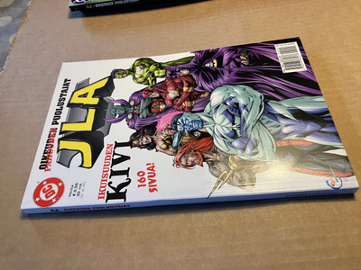DC JLA 3/2001 HYVÄ