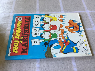 DISNEY AKU ANKAN KARUSELLI 1/1983 HYVÄ