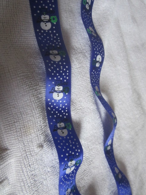 Lumiukko -aiheinen Silkkinauha / Nauha / Lahjanauha 110 cm