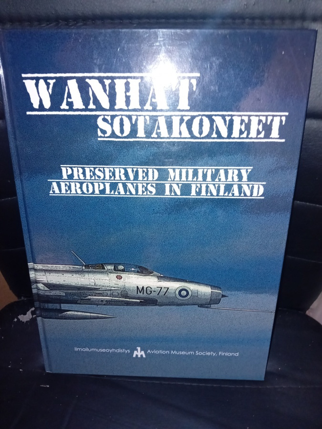 Hoffren : Wanhat sotakoneet ( SIS POSTIKULU  )