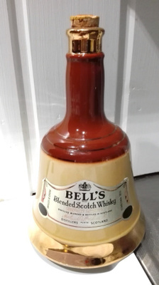 BELL'S SCOTCH WHISKY, KELLONMUOTOINEN PULLO