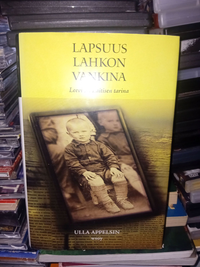Appelsin : Lapsuus lahkon vankina ( SIGNED ) SIS POSTIKULU
