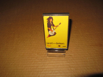 KASETTI: Joan Jett And The Blackhearts Album v.1983 NORWAY!