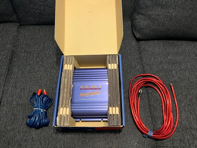 Caliber autohifi vahvistin 2 x 80W, 2 kanavaa