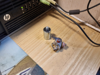 Stefa-magneeton kärjet ja kondensaattori