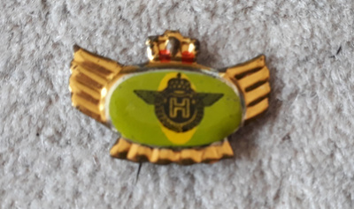VANHA RINTAMERKKI