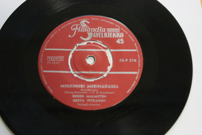 Georg Malmstén, Greta Pitkänen: Mikkihiiri merihädässä (EP)