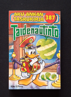 Aku Ankan taskukirja 387 Taidenautinto