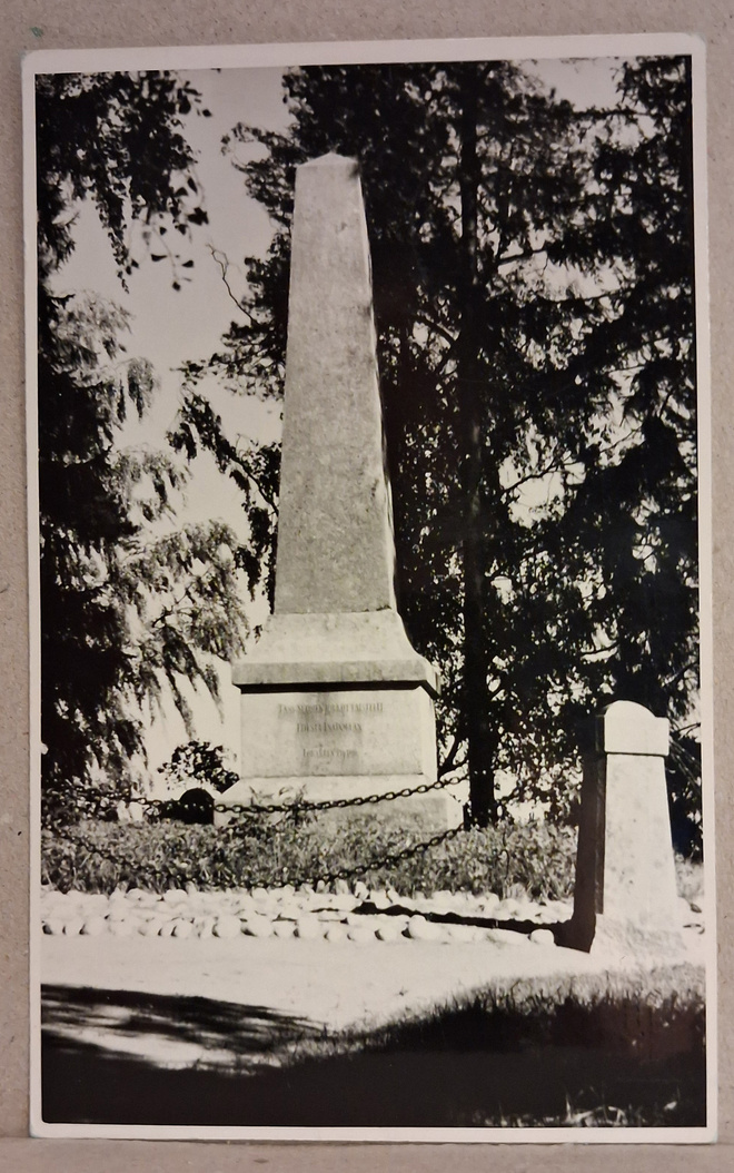Iisalmi: Sandelsin patsas o (932)