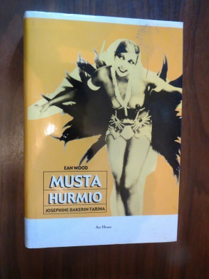 Ean Wood: Musta hurmio