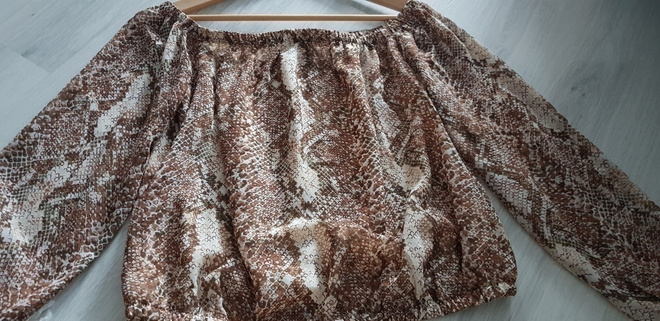Amisu Snake Pusero / Paita / Toppi - koko S