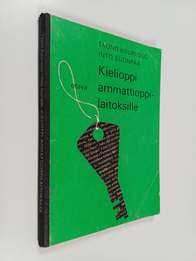 Tauno Kourusuo ym. : Kielioppi ammattioppilaitoksille
