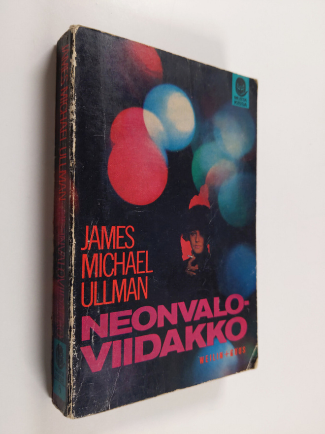 James Michael Ullman : Neonvaloviidakko