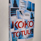Karen Cleveland : Koko totuus - pikkukuva 1
