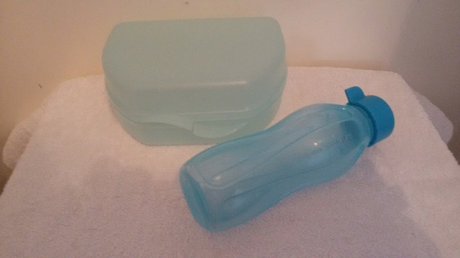 TUPPERWAREN PICCOLO RASIA + ECOPURE2 JUOMAPULLO 310ml
